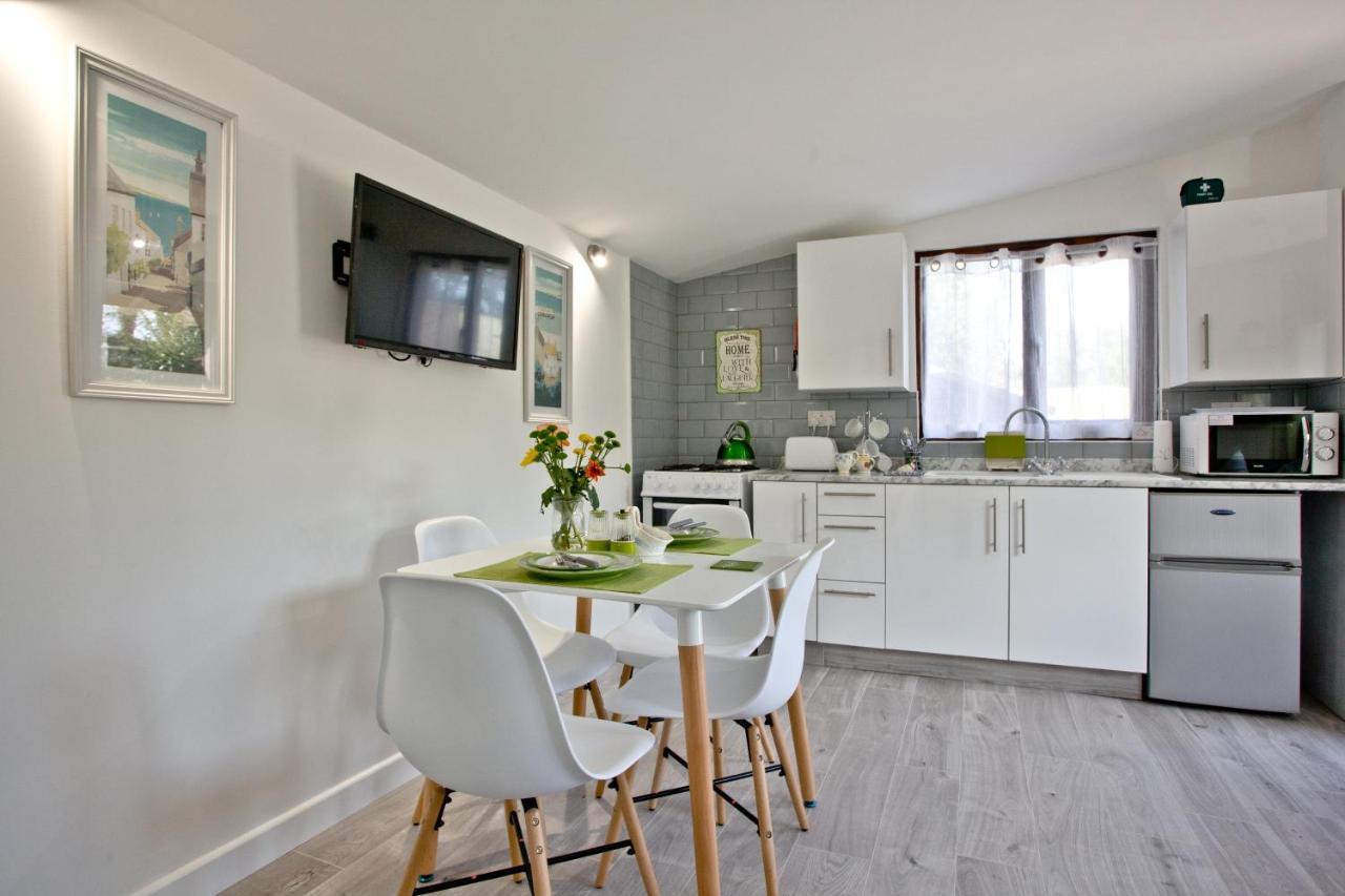 The Cabin At Hillhead Farm St Columb Major Bagian luar foto