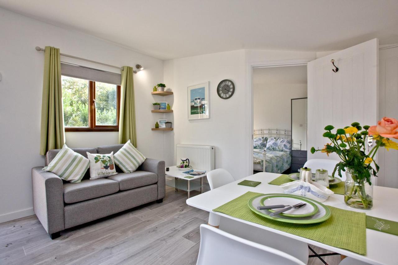 The Cabin At Hillhead Farm St Columb Major Bagian luar foto